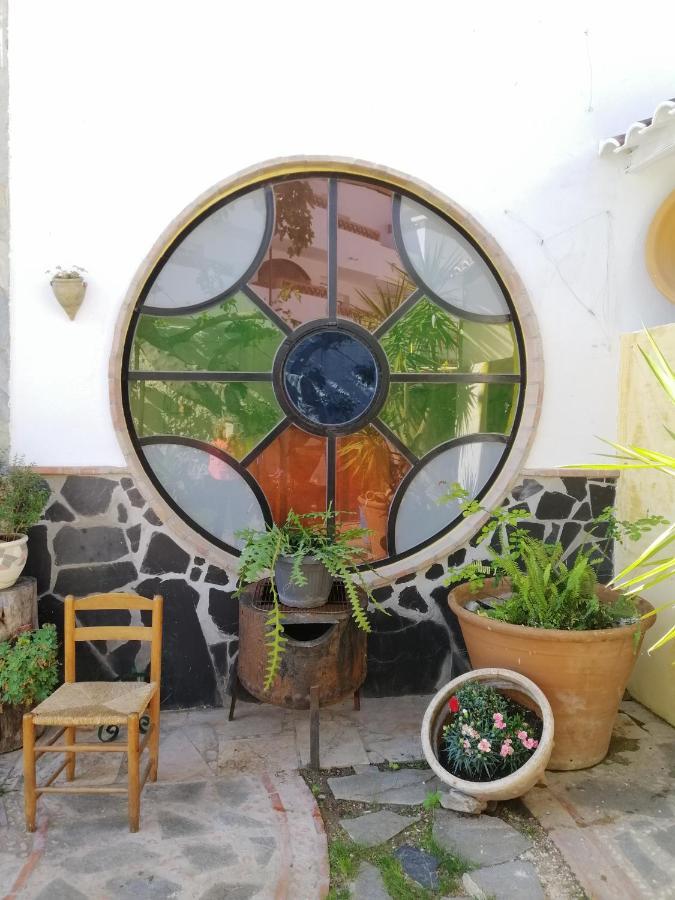 Casa Proyecto Pepe Bravo - Arte de manos y corazón Acomodação com café da manhã Alozaina Exterior foto